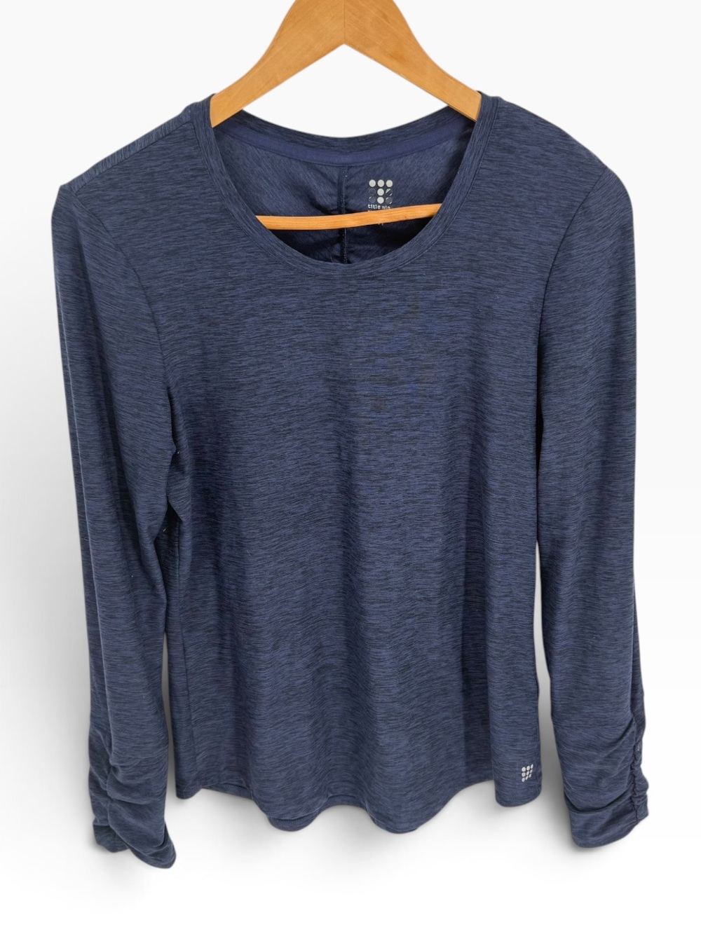 Title Nine Grace Raglan Long Sleeve Tee Size M Blue Ruched Performance Crew Neck